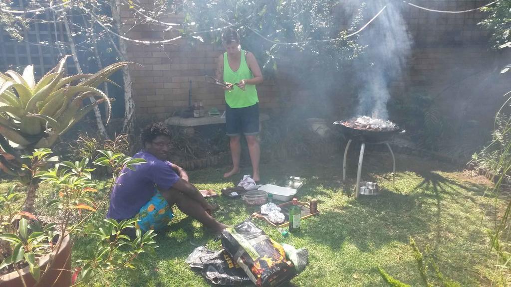 The Birches Backpacker Lodge Randburg エクステリア 写真