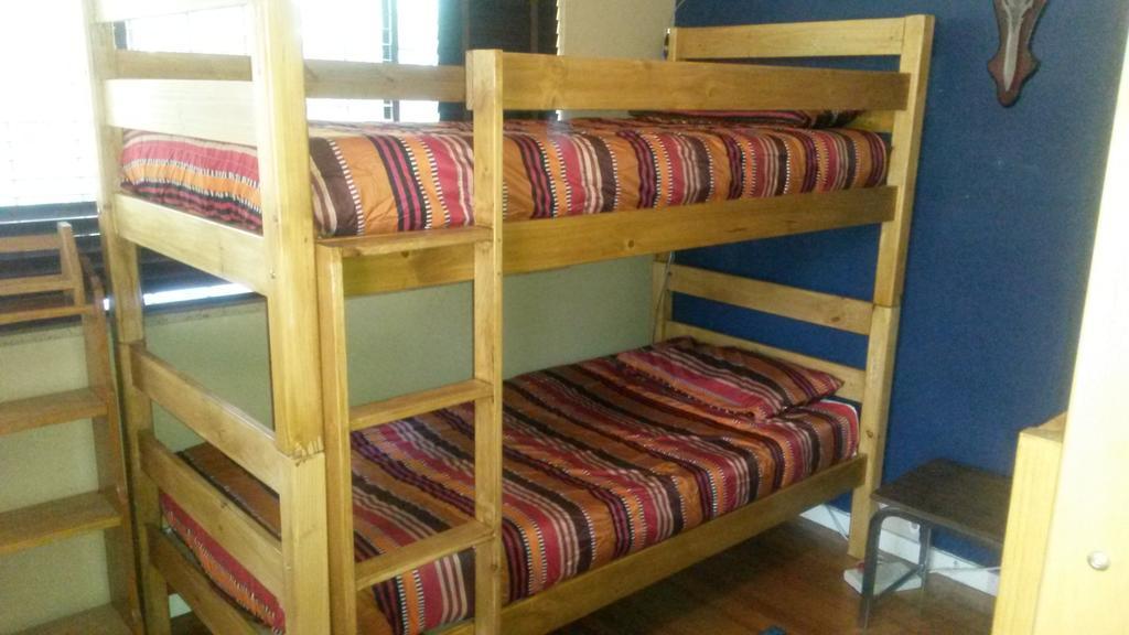 The Birches Backpacker Lodge Randburg エクステリア 写真
