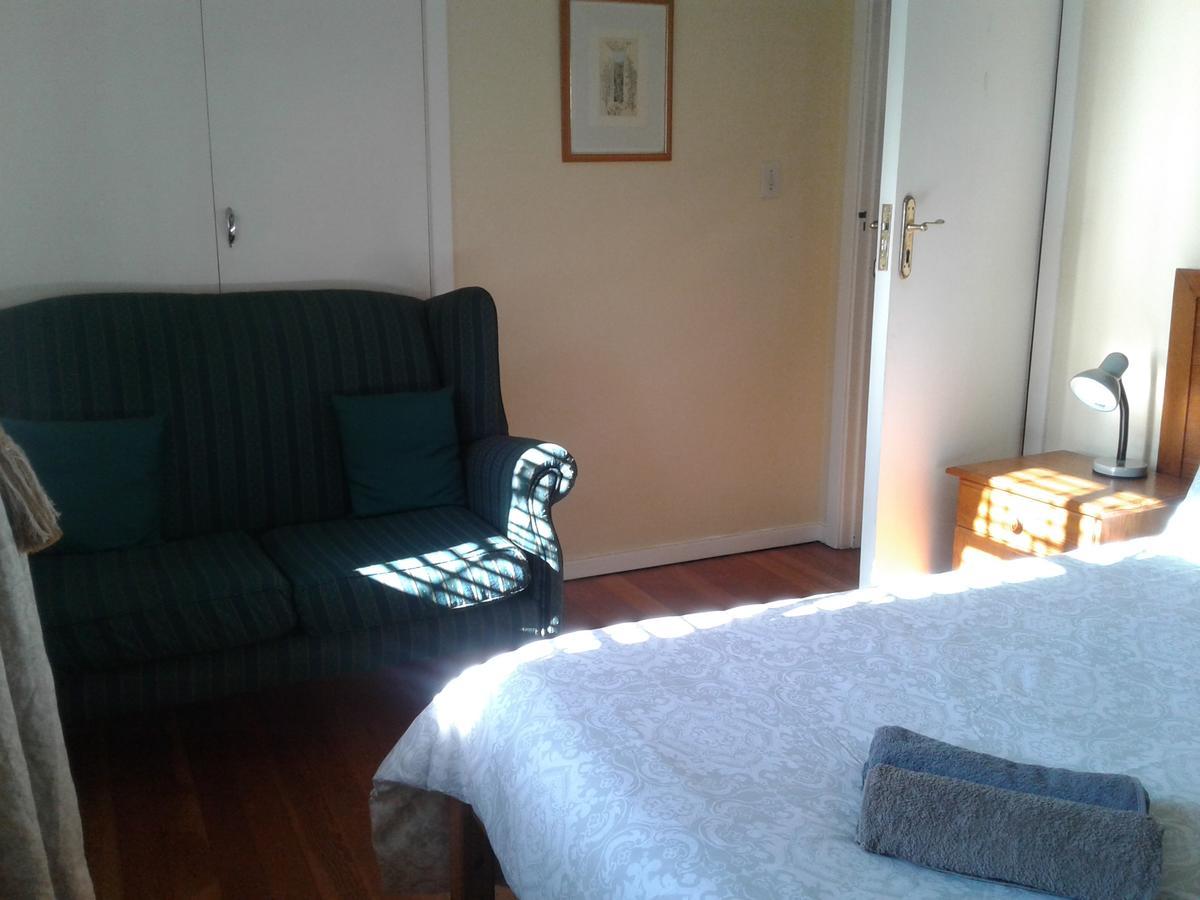 The Birches Backpacker Lodge Randburg エクステリア 写真