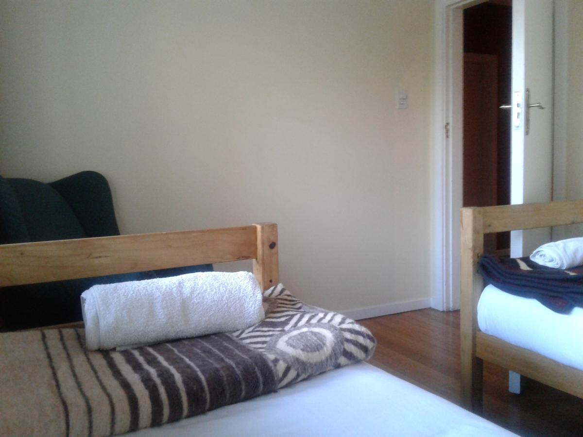 The Birches Backpacker Lodge Randburg エクステリア 写真